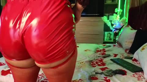 pornbubblebutt online show from January 6, 10:13 am