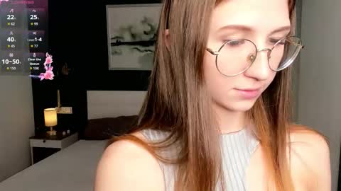 Snapshot of portia_bubbles chatting on October 6, 7:18 pm Elizabeth online show from October 6, 7:18 pm