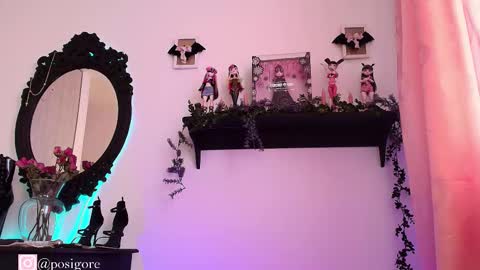 Snapshot of posigore chatting on October 23, 9:43 pm Anna Goth independient model online show from October 23, 9:43 pm