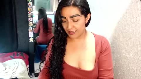 Snapshot of ppepittaaredd chatting on January 1, 4:29 am maryana online show from January 1, 4:29 am