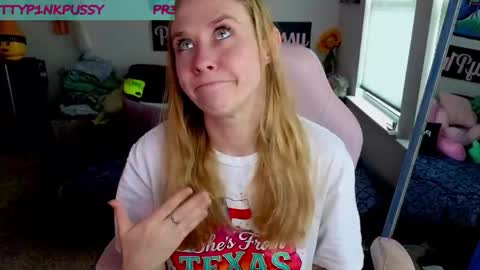 Evangeline Eva Darling online show from June 4, 8:13 pm