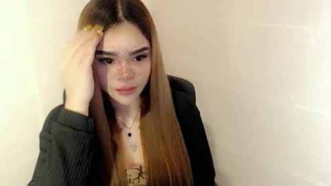 MAXXINE online show from April 14, 2:33 am