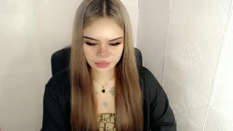 MAXXINE online show from February 25, 3:31 pm