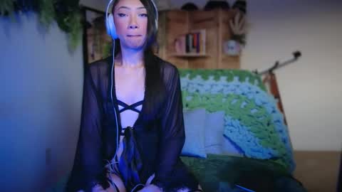 PreeminentJess online show from November 26, 12:33 am