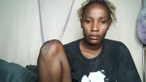 pretty_ass07 online show from June 2, 4:13 am