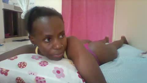 Snapshot of pretty_darya chatting on February 20, 8:17 am pretty_darya online show from February 20, 8:17 am