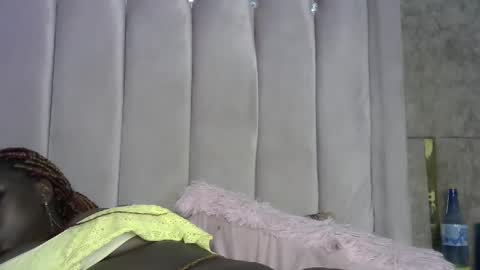 pretty_fel online show from October 22, 1:10 am