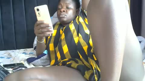 pretty_gaal online show from January 29, 8:18 am