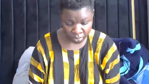 pretty_gaal online show from February 4, 6:36 am