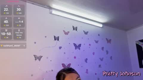 pretty online show from April 18, 11:45 am