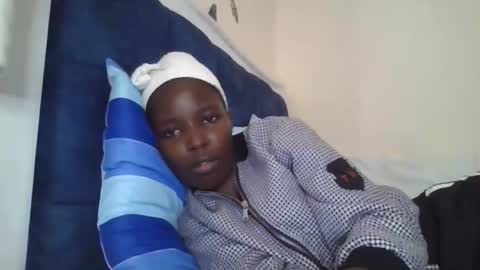 pretty_petite_ebony online show from December 21, 8:29 am