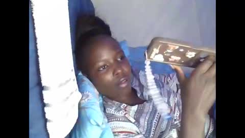 pretty_petite_ebony online show from March 16, 5:44 am