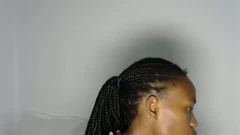 Pretty doll online show from November 8, 8:25 pm