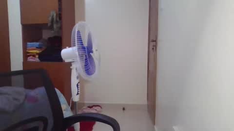 pretty_shila online show from February 16, 9:25 pm