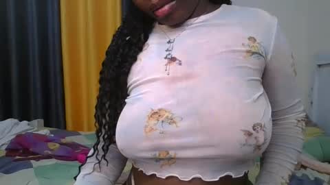 pretty_shila online show from November 12, 5:22 pm