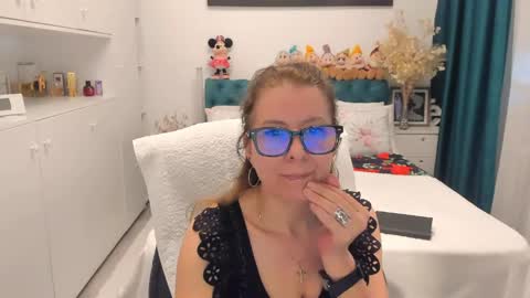 wilma online show from April 10, 6:30 am