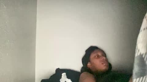 prettyfacefemale online show from February 13, 8:38 am