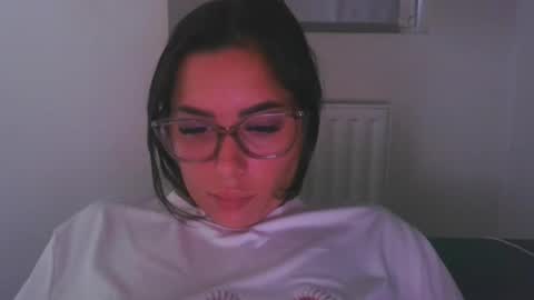 prettyjulliette online show from October 27, 2:34 pm