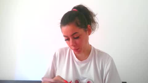 Snapshot of prettyjulliette chatting on September 21, 12:48 pm prettyjulliette online show from September 21, 12:48 pm