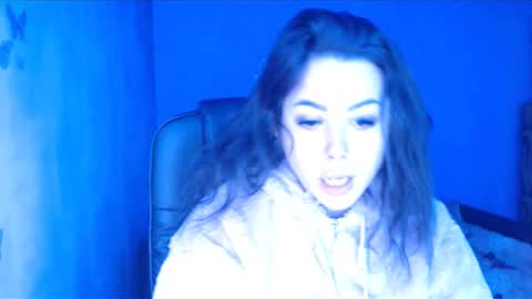 Snapshot of prettyjulliette chatting on January 3, 10:52 am prettyjulliette online show from January 3, 10:52 am