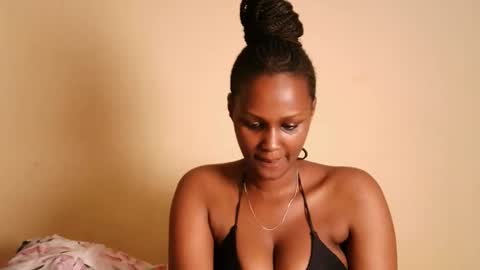 prettykeilaa online show from March 15, 4:20 pm