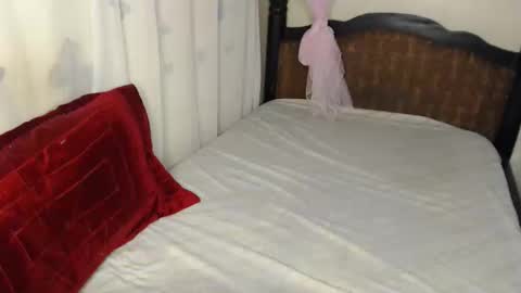 prettypavin online show from November 11, 5:36 am