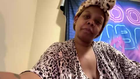 prettyworld24 online show from January 7, 3:46 am