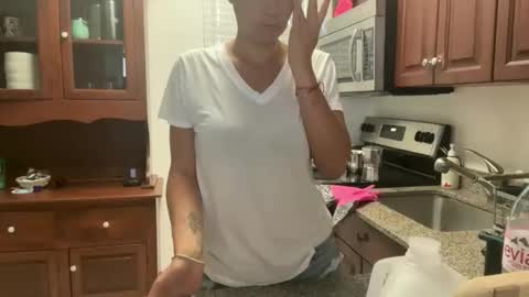 prettyyykittyyy22 online show from March 8, 3:38 pm