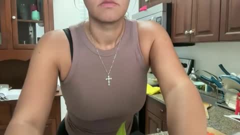 prettyyykittyyy22 online show from January 9, 5:50 pm