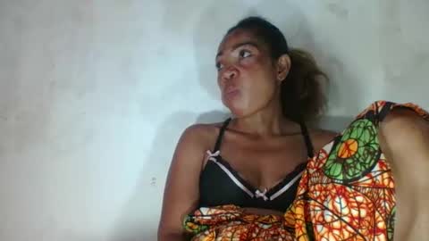 prettyzara65254 online show from October 21, 6:17 am