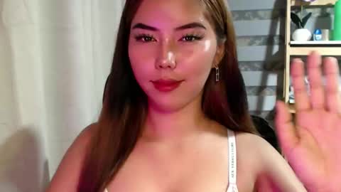 TINA  online show from March 26, 4:09 pm