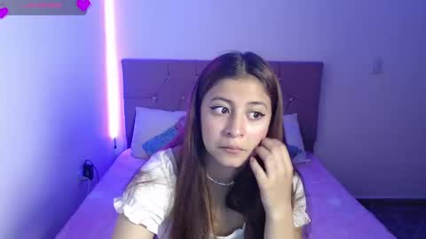 Snapshot of princess145gg chatting on February 19, 4:44 am hanna online show from February 19, 4:44 am