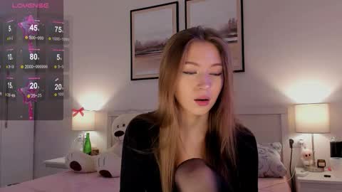 Princess Diana online show from November 12, 7:12 pm