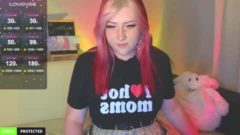 Snapshot of princess_sofiee chatting on October 4, 7:07 pm Yo Im Sofiee online show from October 4, 7:07 pm