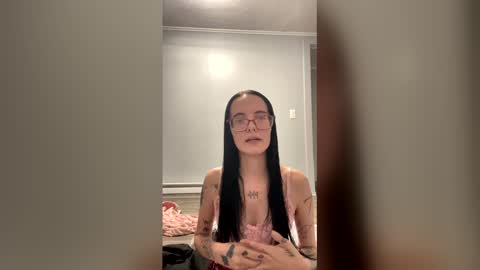 princesshals online show from May 13, 3:12 am