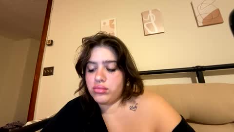 Snapshot of princesslaylaa chatting on September 27, 1:46 am princessviccxo online show from September 27, 1:46 am