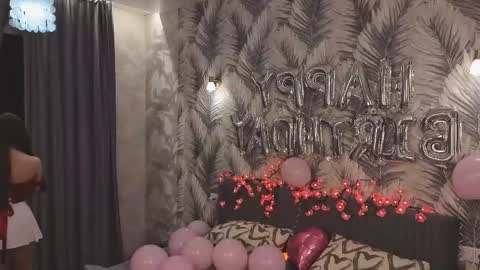 Hina online show from April 23, 5:15 pm
