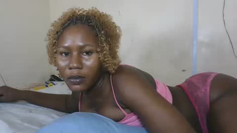Snapshot of princesssweetass2 chatting on September 12, 4:58 pm FENNY online show from September 12, 4:58 pm