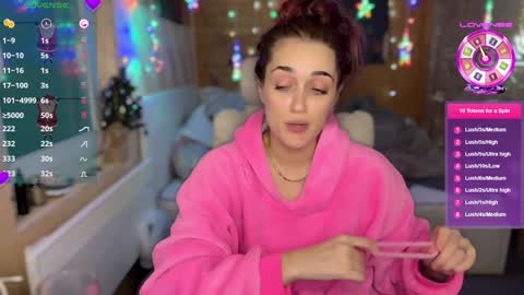 Queen of Pain online show from December 29, 3:35 pm