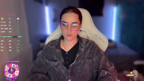 Queen of Pain online show from December 16, 12:38 am