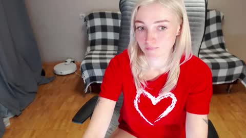 Polly online show from February 13, 2:40 pm