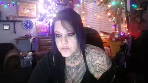 Pumpkin13 online show from December 5, 5:51 am