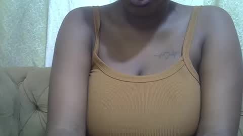 queeen online show from February 15, 4:39 pm