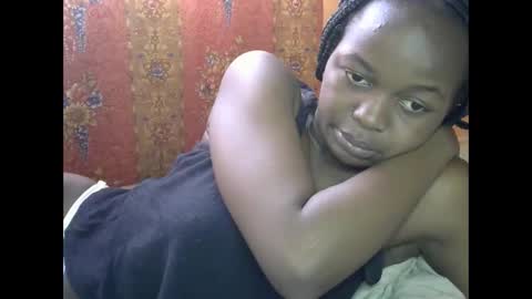Snapshot of queen_banice chatting on October 10, 11:59 am queen_banice online show from October 10, 11:59 am