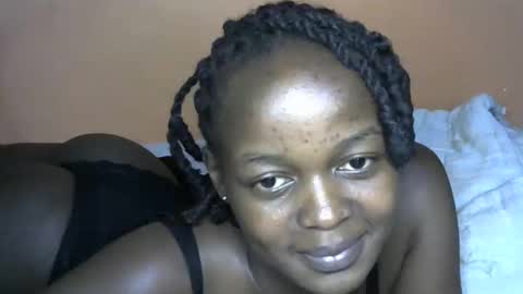 queen_banice online show from February 12, 10:00 pm