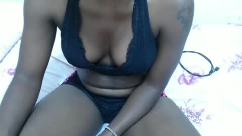 Queen online show from February 17, 6:06 pm