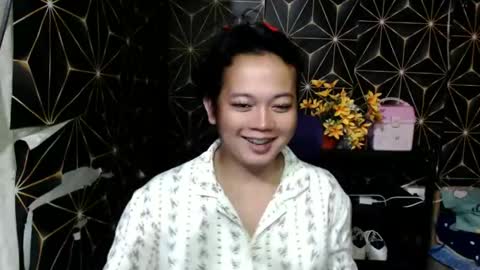 queen_ennah online show from December 28, 2:54 am