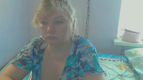 Snapshot of queen_jane8 chatting on February 10, 9:25 am queen_jane8 online show from February 10, 9:25 am