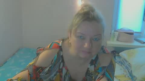 Snapshot of queen_jane8 chatting on February 24, 11:52 am queen_jane8 online show from February 24, 11:52 am