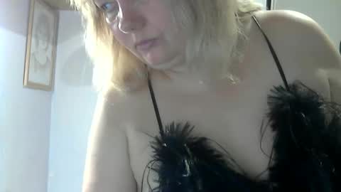 queen_jane8 online show from June 7, 7:21 pm